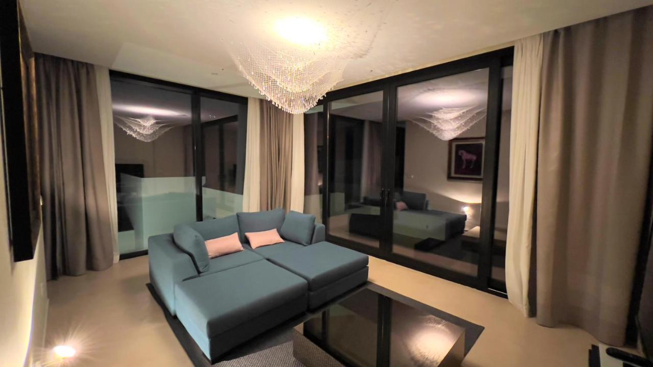 Bed & Breakfast Azahar, Marbella *